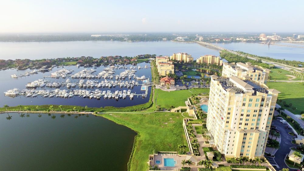 Wet Slip in Palmetto, Florida
